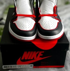 Size 13 Jordan 1s "Bloodline"